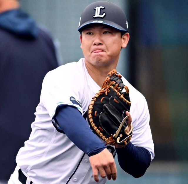 栗山英樹も欺いた「穴開き」モデル誕生秘話、石毛宏典を蘇らせた三塁手