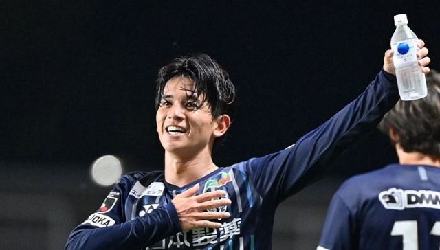 アビスパ福岡　佐藤凌我選手　YONEX 　Mサイズ 10／8（日）天皇杯準決勝 川崎フロンターレvs.アビスパ福岡