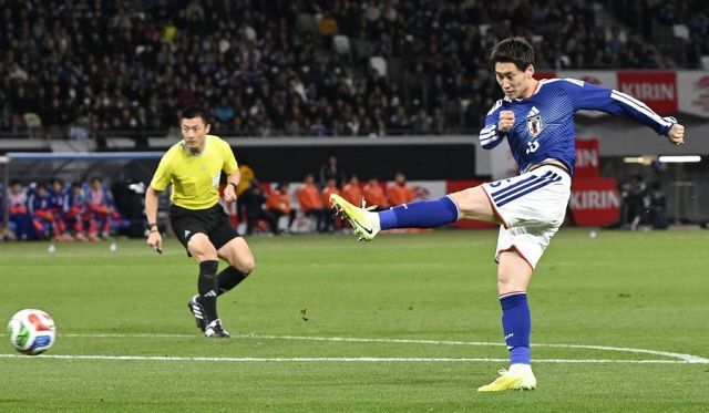日本代表 遠藤航 2022W杯最終予選 ユニフォーム 三苫薫 久保建英 日本が遠藤航の先制弾＆三笘薫のゴールで2―0折り返し W杯アジア最終