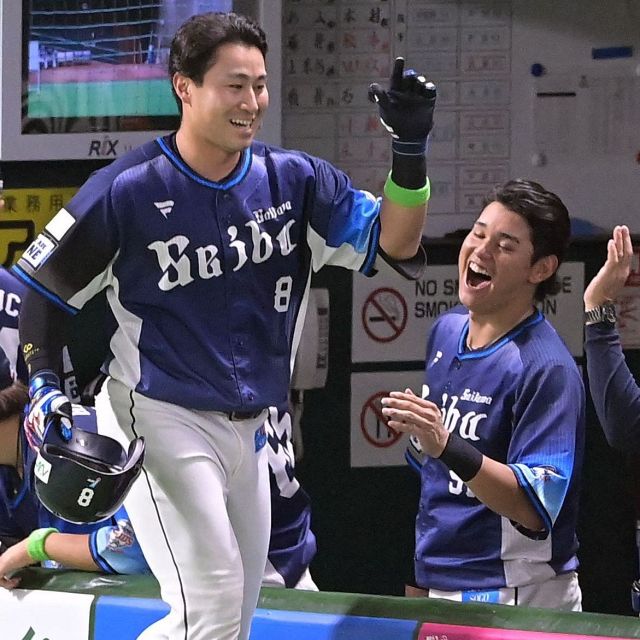 39歳西武・中村剛也が月間MVPをおかわり！ 2018年8月以来3度目