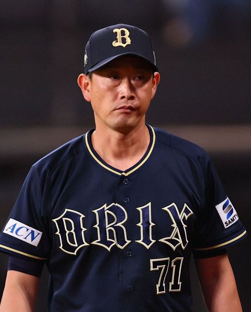 オールブラックにゴールド配色！紅林弘太郎が絶賛「本当に