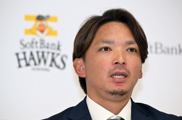ソフトバンクの嶺井博希「覚悟を持って取り組む1年に」 移籍2年目は