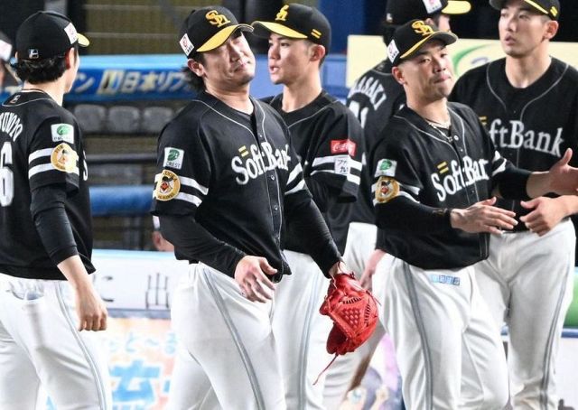 動画】超絶反応！「抜けたらヤバかった」ソフトバンク中村晃が