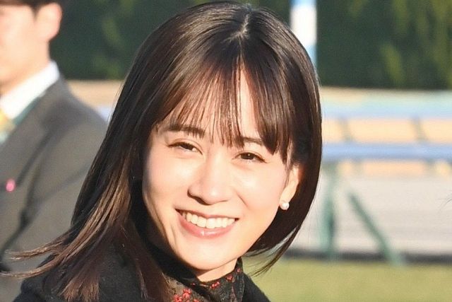 可愛いと思ってよく見たら…」前田敦子、戦友3ショット〝さやかの手〟に