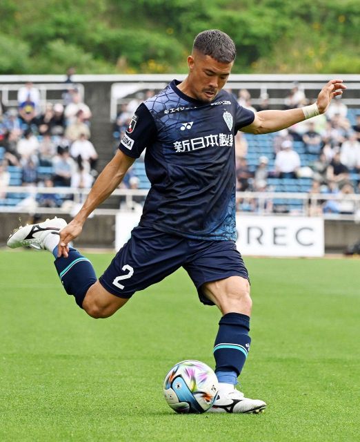 来季J初ゴール目指すCB アビスパ福岡DF井上聖也が契約更新 ：「おっ