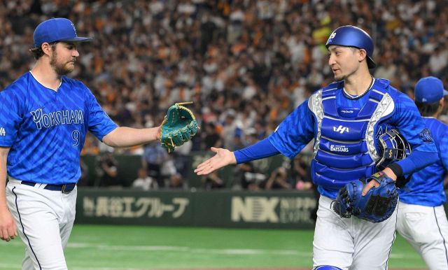 中川颯　まとめ売り DeNAが序盤で大炎上の9失点 ハマスタ乱風で野手陣お見合い＆本塁