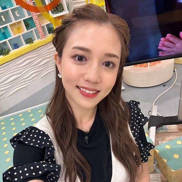 4月13日のみ☀️鈴木久美子☀️パリ国際サロン会員◆油彩Ｆ４◆評価６.３万円／号 4月13日のみ☀️鈴木久美子☀️パリ国際サロン会員◇油彩F4