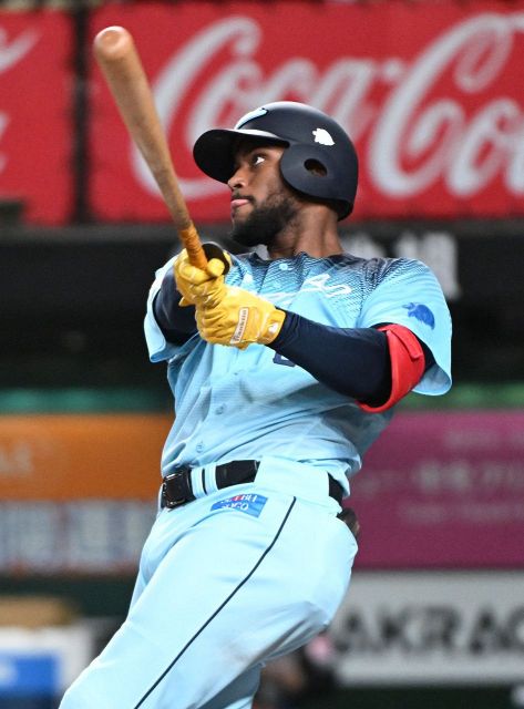 西武・中村剛也、40代でのシーズン30発に照準 山崎武司以来15年ぶりの