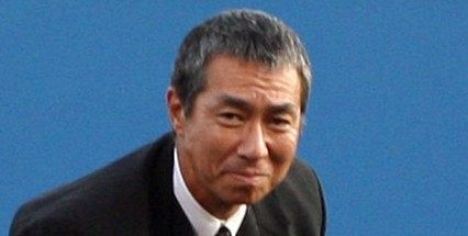 チェックの重ね着「えっ物凄くカッコいい」広末涼子のファッションに