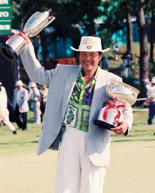 動画】ヤクルト青木宣親の〝つば九郎愛〟炸裂！ お面着用にファン