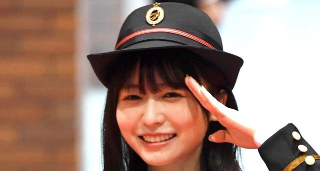 チェックの重ね着「えっ物凄くカッコいい」広末涼子のファッションに