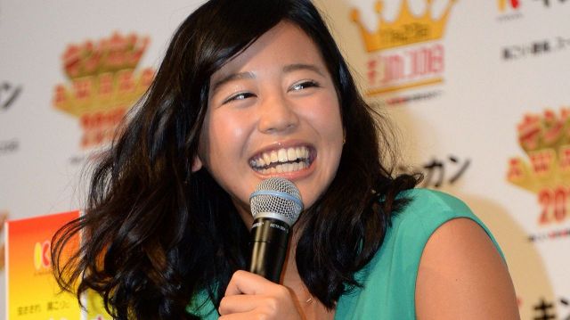 誰？」「ゴクミだと思わなかった」〝元祖国民的美少女〟が住宅街を