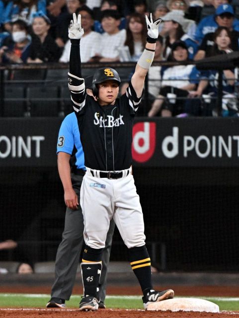 ソフトバンク孫正義オーナー、激励会で王貞治会長に「200歳