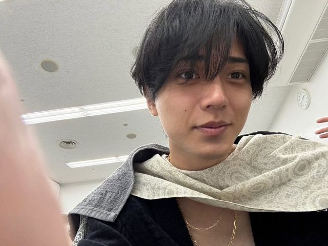 まじで2次元の男」キンプリ永瀬廉の〝ローアングル自撮り〟に注目