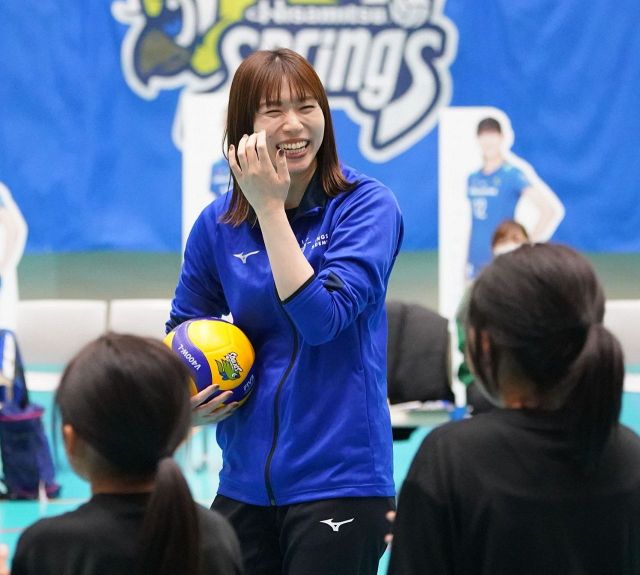 【女子バレー】全日本・久光製薬　石井、長岡選手サインボール 女子バレー】全日本・久光製薬 石井、長岡選手サインボール 長岡