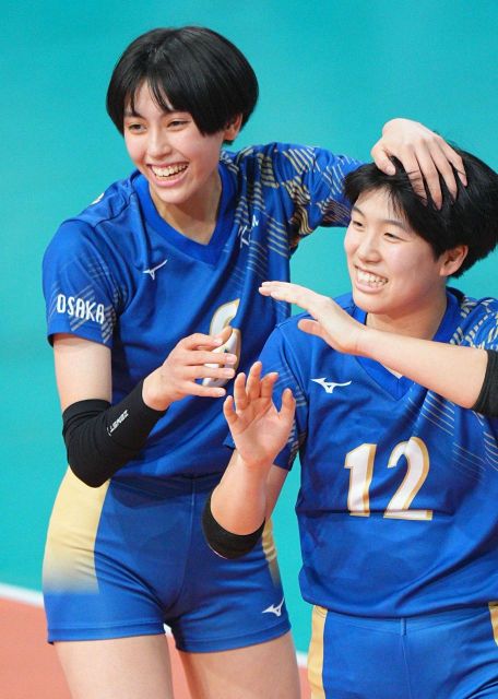 【美品】SAGA久光スプリングス 井上未唯奈 ユニフォーム 女子バレーボール 美品】SAGA久光スプリングス 井上未唯奈 ユニフォーム 女子