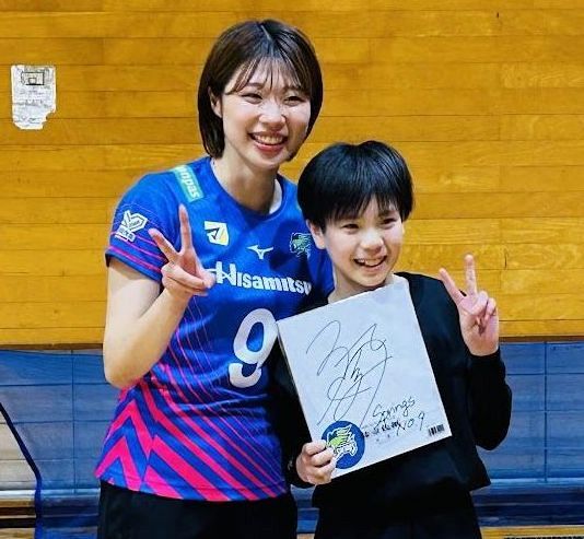 元バレー日本代表・岩坂名奈さんが久光の新アリーナ紹介：「おっ！」で