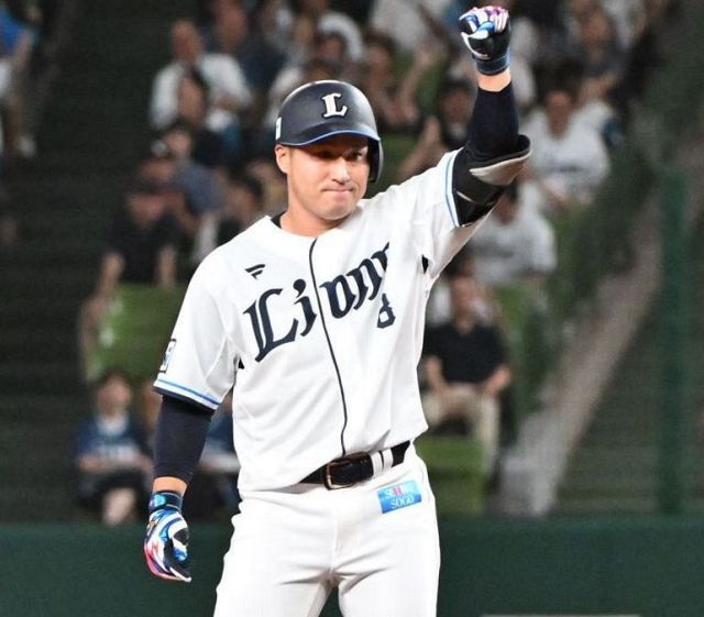高橋光成 渡辺久信 ライオンズ70周年タペストリー （非売品）　2枚セット 西武・高橋光成はシーズン未勝利の6連敗 チームとともに苦戦する
