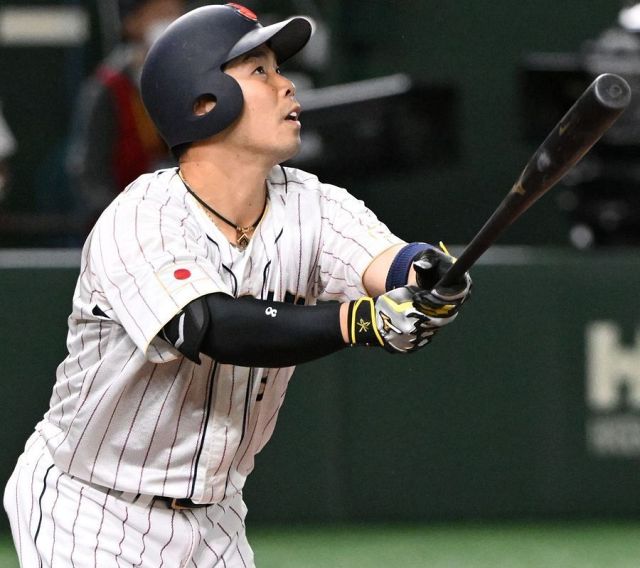 名守護神の息子、父と同じ背番号つけ全国へ 3800人から選出 ファン興奮