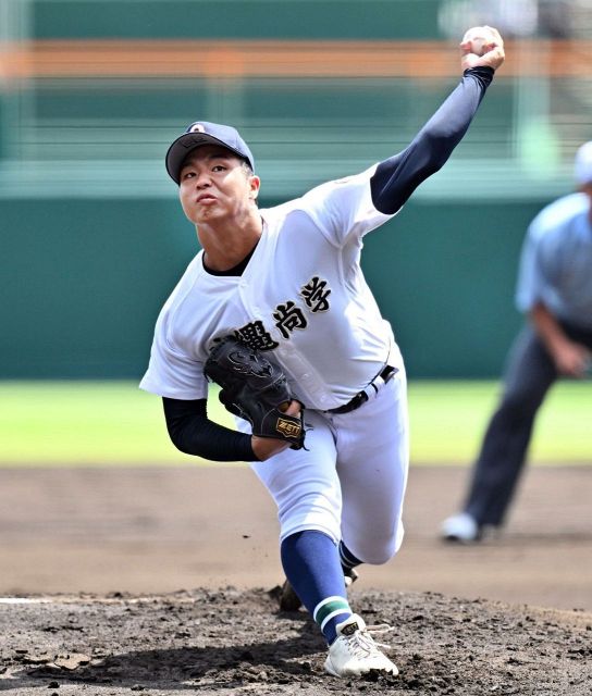 帽子に「俺の庭」 熊本工のエースが最速145キロ1イニング2K、昨夏