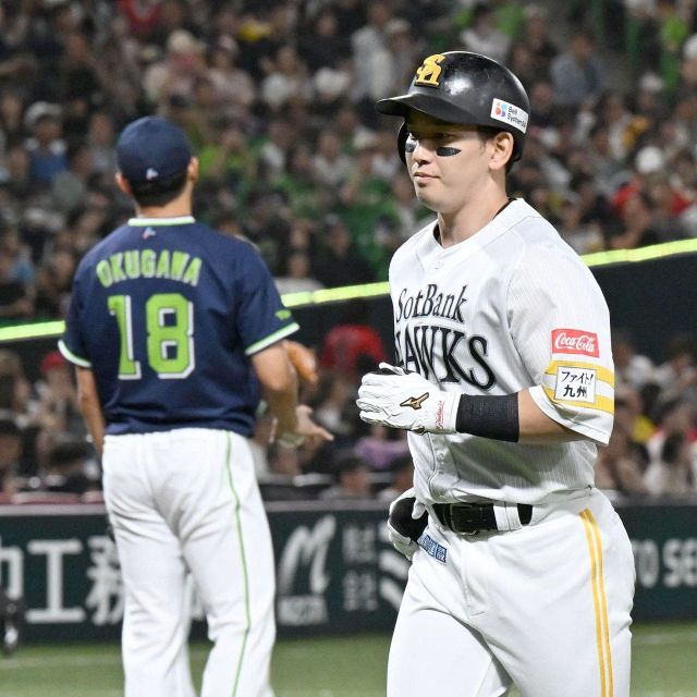 動画】ヤクルト青木宣親の〝つば九郎愛〟炸裂！ お面着用にファン