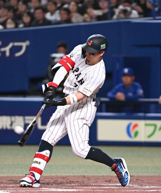 神々しくてが…涙が…」阪神の黄金に光り輝く〝チャンピオンユニフォーム