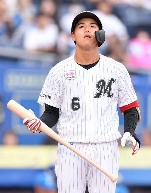 キャプテンに1000円渡されて…」38歳ロッテ角中勝也、後輩の〝お使い