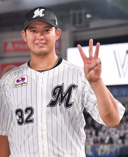 キャプテンに1000円渡されて…」38歳ロッテ角中勝也、後輩の〝お使い