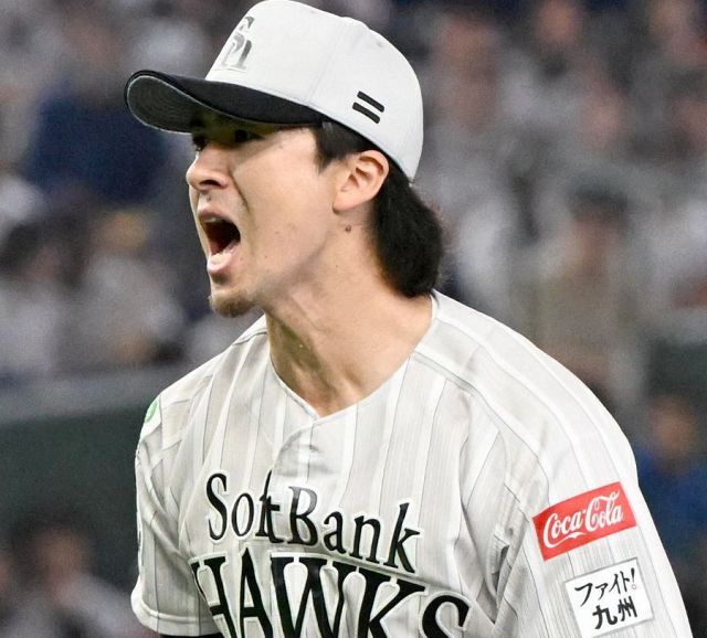 ソフトバンク新戦力の秋広優人にヒヤリ 左膝付近に死球受け一時