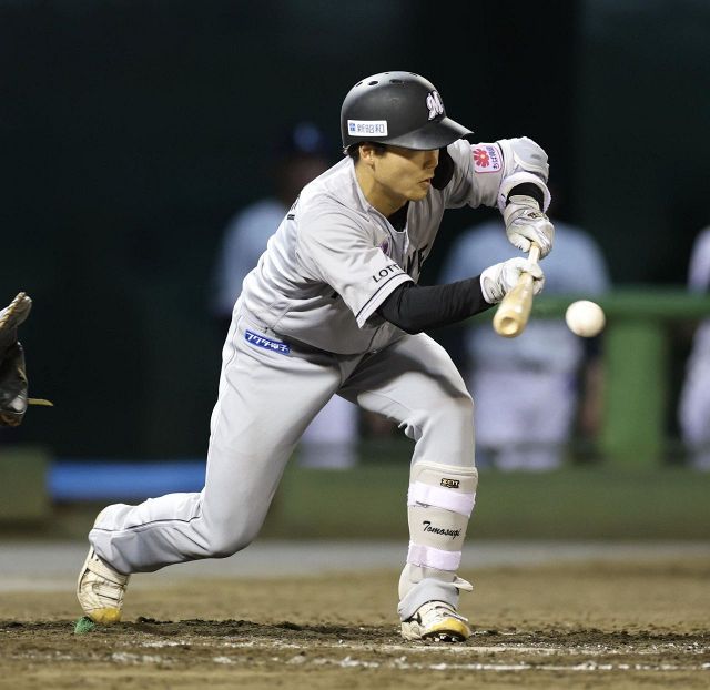 【支給品】西野勇士　シャツ 勝ちがつくと特別な感じ」35歳ロッテ西野勇士、24年9月以来の勝利 9回
