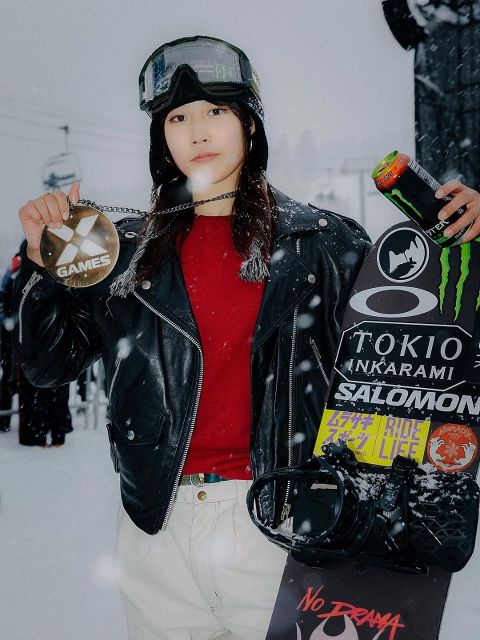 五輪解説で話題！女性スノーボーダー〝TV出演〟姿に「待ってました