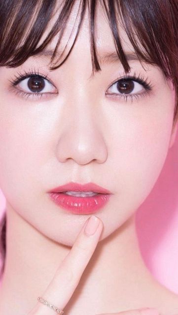 ノースリーブニットの柏木由紀が「半端ない」ファン絶賛「ゆき