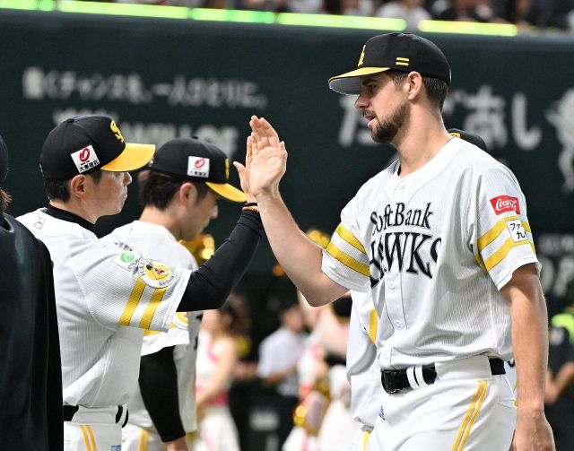 ソフトバンク小久保裕紀2軍監督、オリックスの侍左腕に封じられても