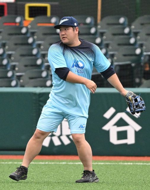 西武・中村剛也が5年ぶり月間MVP かつての定位置4番で躍動も「早く