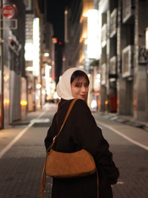 亀仙人みたいだ」落合博満さんが2004年開幕投手のモデル娘と2ショット