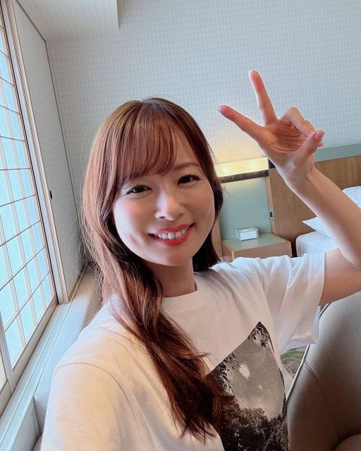 40歳・人気フリーアナ「ピントが合わない」私服ショットが〝想像以上に