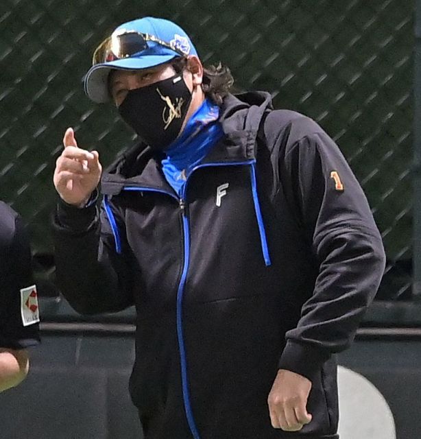 【激レア】郡司裕也 実使用ヘルメット 郡司裕也 山崎と組んで2回零封 捕手で存在感 さちとらの
