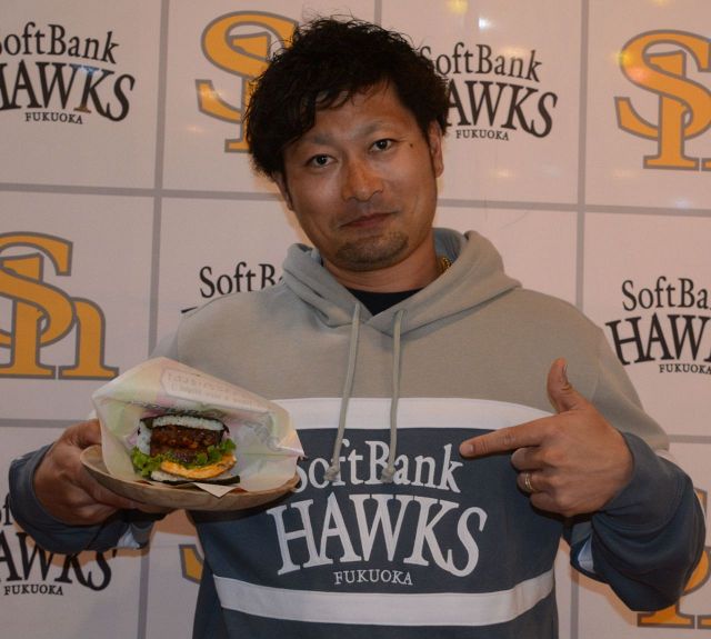 DeNAが初のファーム日本一 初出場初優勝 戦力外の大田泰示が4番で