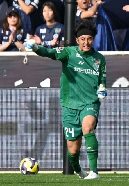 来季J初ゴール目指すCB アビスパ福岡DF井上聖也が契約更新 ：「おっ