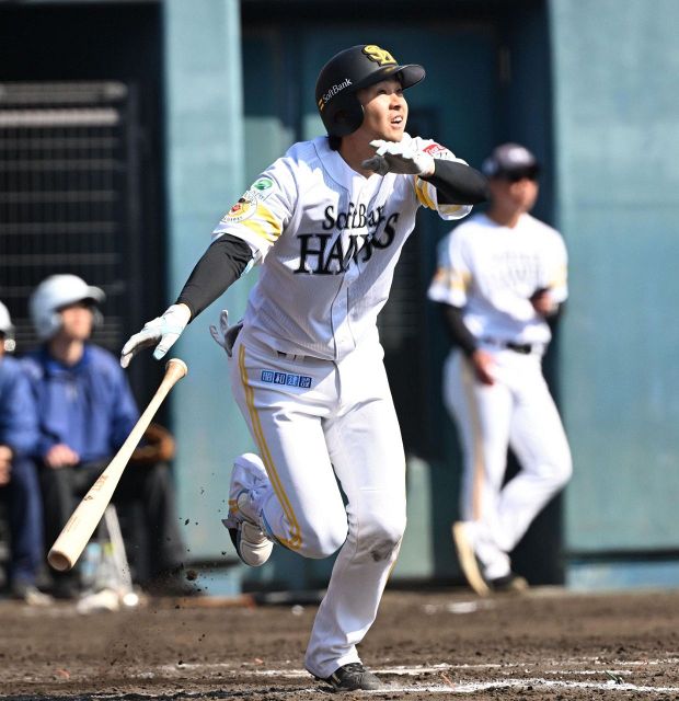 希望が通ったのか」2軍で三冠25歳右腕が憧れレジェンドの背番号〝継承