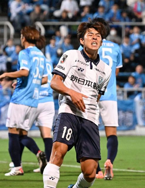 元日本代表の槙野智章さんJ1福岡のピッチに登場 ブーイング浴びるも