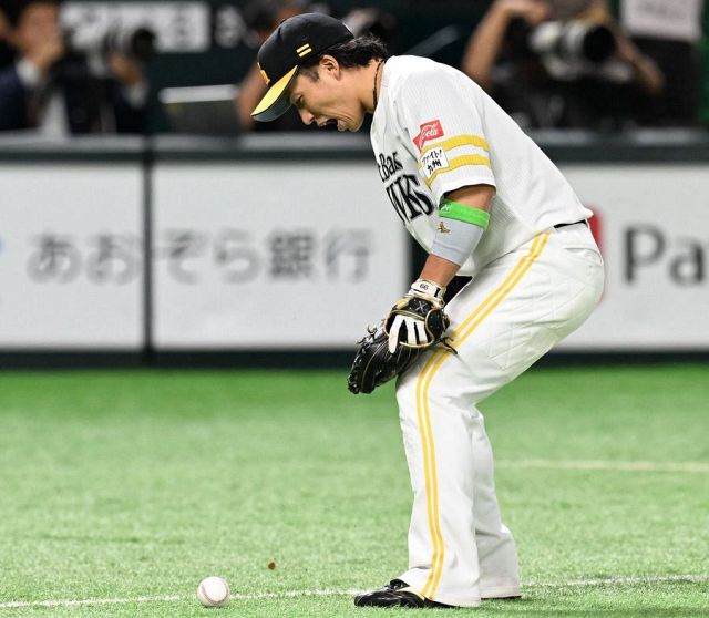 a*7様 小久保裕紀 大関友久 直筆サインボール 試合球 福岡ソフトバンクホーク a*7様 小久保裕紀 大関友久 直筆サインボール 試合球 福岡