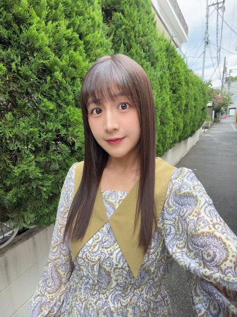 キス我慢選手権〟から20年…43歳女優、誕生日〝ビキニ〟ショットに反響