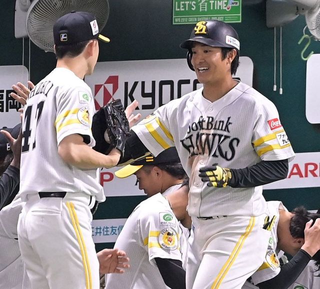 ソフトバンク孫正義オーナー、激励会で王貞治会長に「200歳くらいまで