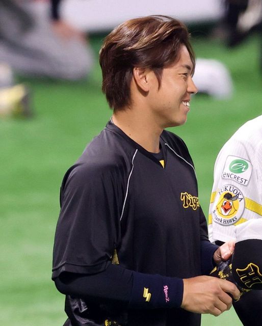 阪神・梅野隆太郎「元々使っている形を細くして」12年目は新バットで