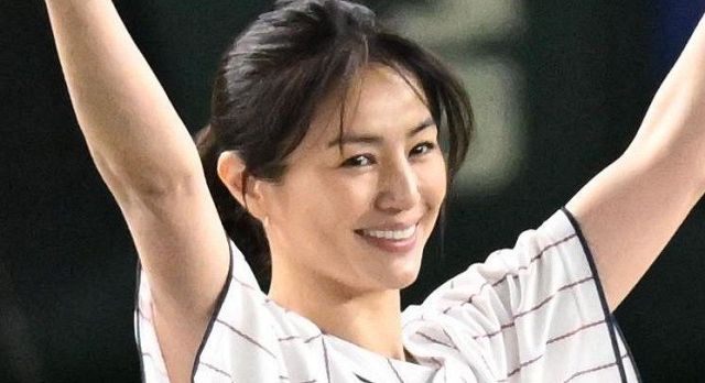 角ハイ〟店主卒業の井川遥〝雰囲気がらり〟最新ショットに「フランス