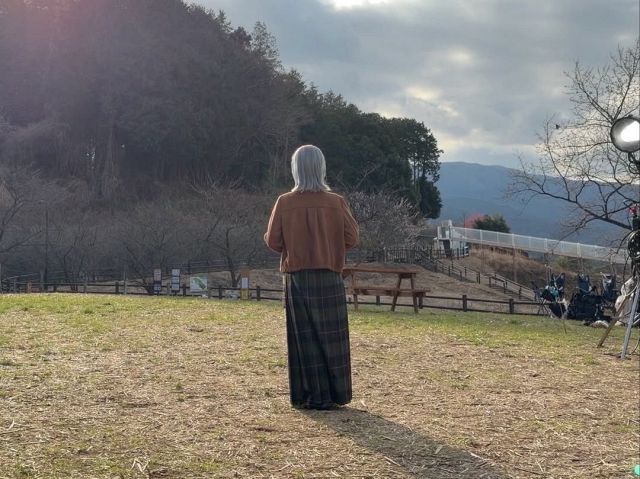 存在感がすごい」〝別人級〟銀髪姿に騒然、68歳戸田恵子のドラマ