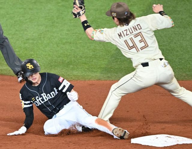 ソフトバンク育成3年目の藤野恵音、春季キャンプで味わった悔しさと