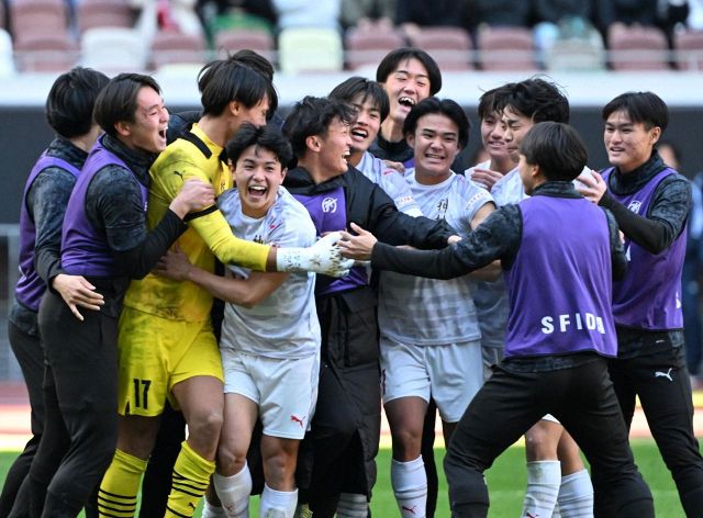 決勝は神村学園―鹿島学園 どちらも激闘制し初の進出 鹿児島勢21大会