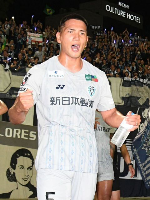 J1福岡が井上聖也と契約更新 今季急成長、チームを躍進させた新布陣で